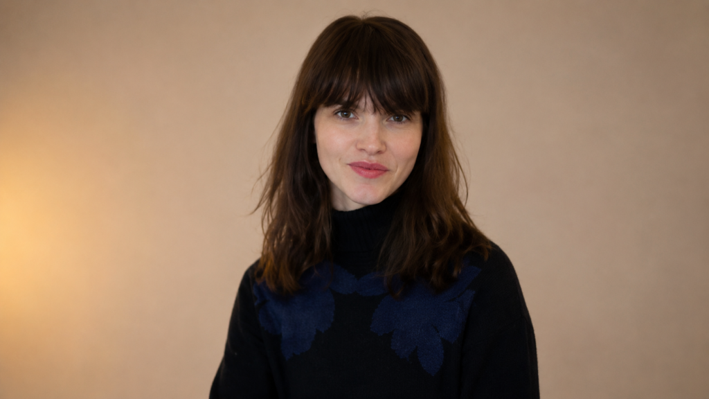 Minnie Weisz Biography